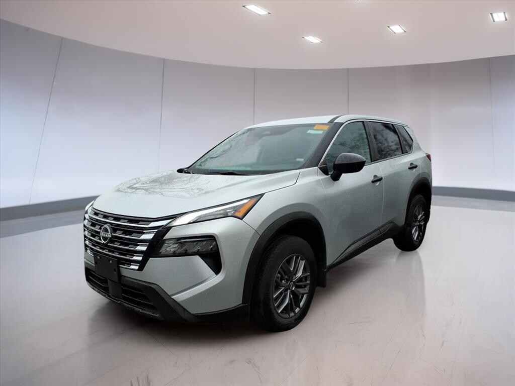 Used 2024 Nissan Rogue S SUV