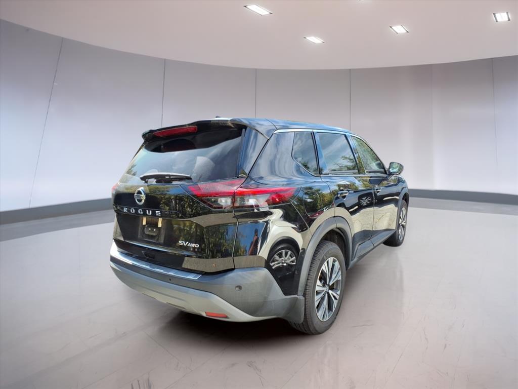 2021 Nissan Rogue SV photo 4