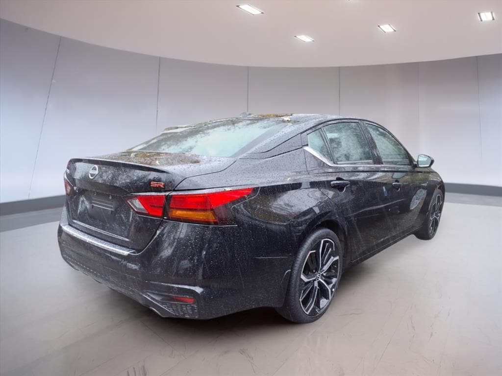 Used 2023 Nissan Altima 2.5 SR Sedan
