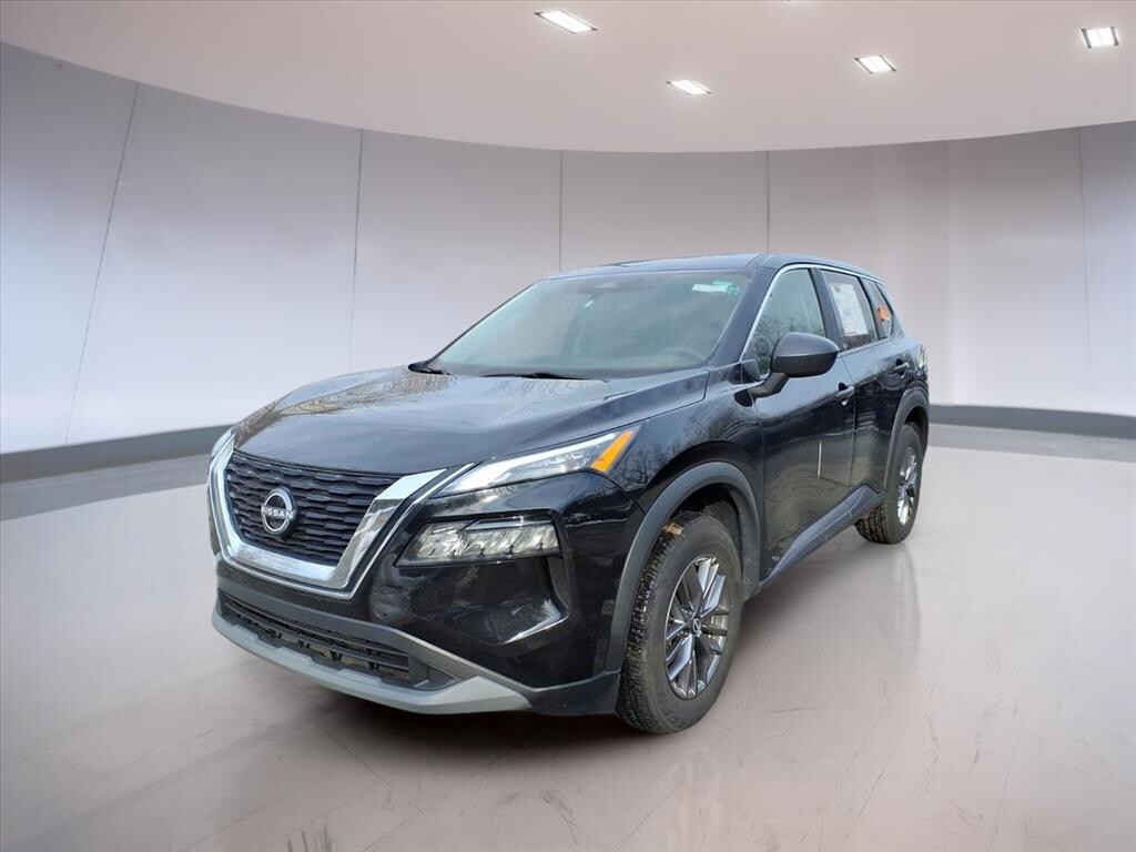 Used 2023 Nissan Rogue S SUV