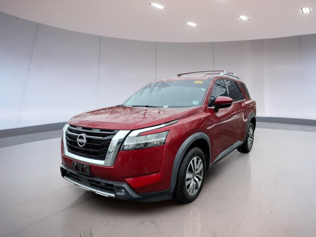 Used 2022 Nissan Pathfinder SL SUV