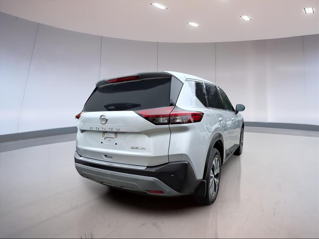 2021 Nissan Rogue SV photo 3