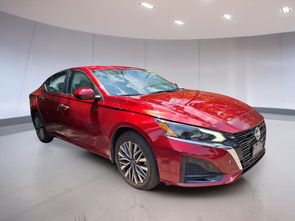 2023 Nissan Altima 2.5 SV photo 2