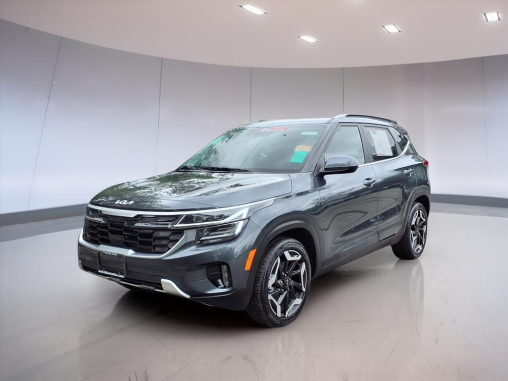 2024 Kia Seltos SX photo 2
