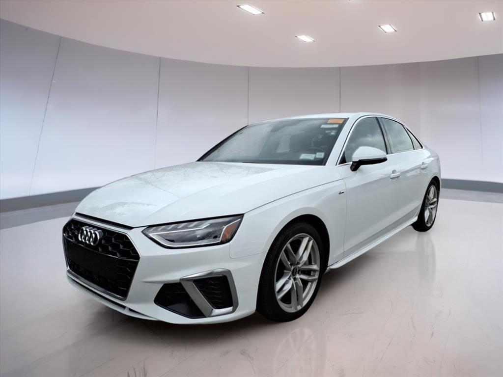2024 Audi A4 Quattro S line Plus 45 TFSI photo 2