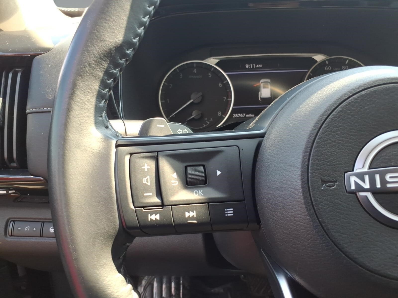 2024 Nissan Pathfinder SV - Photo 12