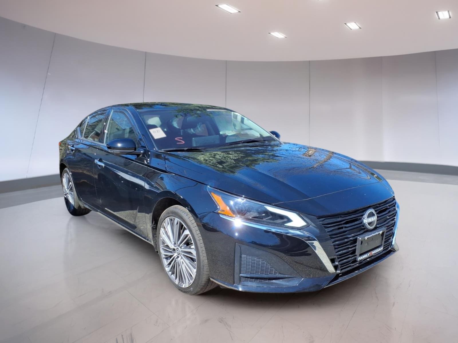 2025 Nissan Altima Sedan 