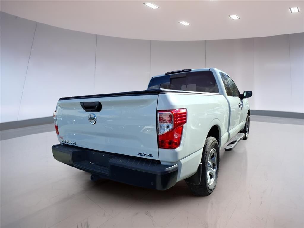 Used 2022 Nissan Titan SV Truck King Cab