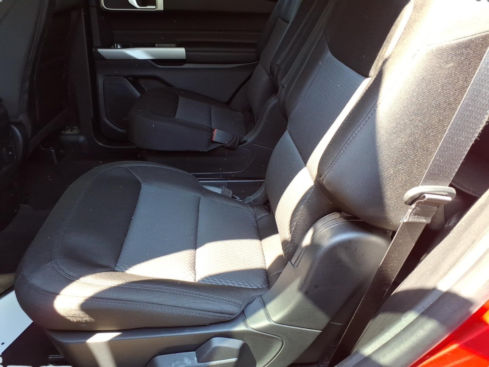 2023 Ford Explorer XLT - Photo 7