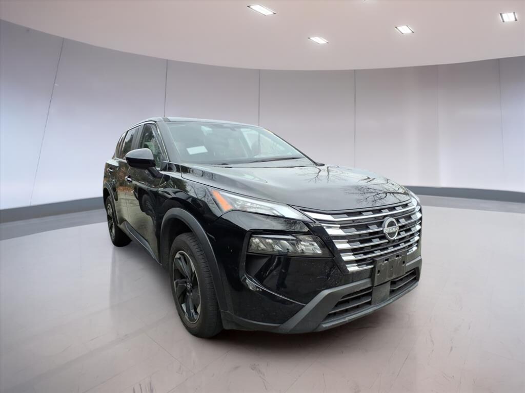 Used 2025 Nissan Rogue SV SUV