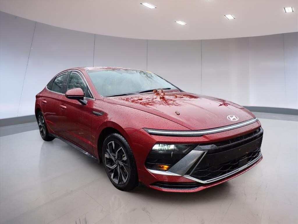 Used 2025 Hyundai Sonata SEL Sedan