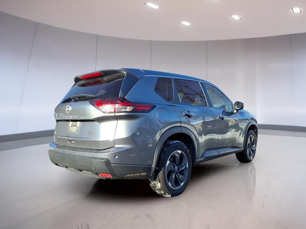 Used 2024 Nissan Rogue SV SUV