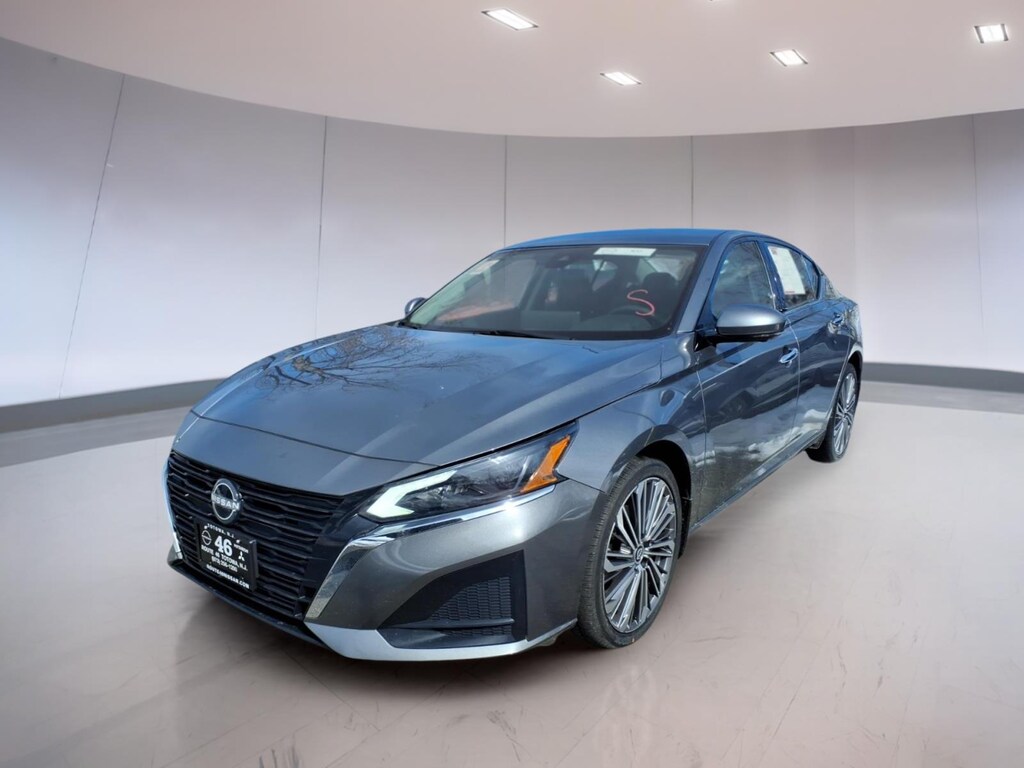 Used 2023 Nissan Altima 2.5 SL Sedan