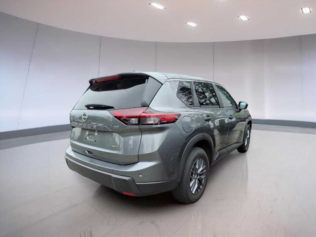 2024 Nissan Rogue S photo 3