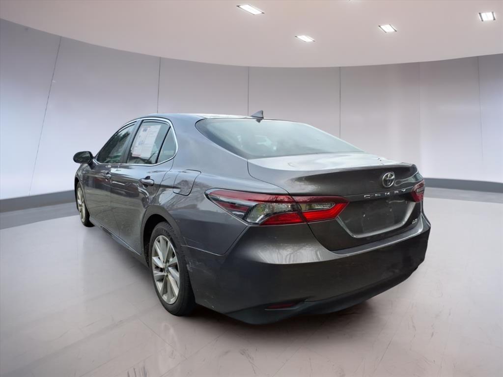 2023 Toyota Camry LE photo 3