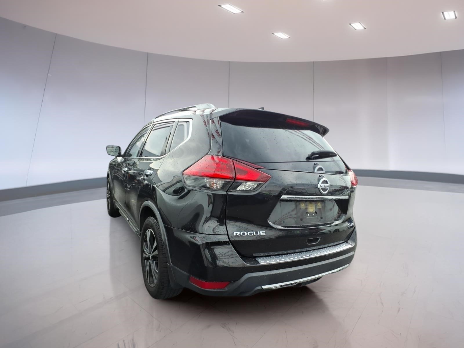 Used 2017 Nissan Rogue SL SUV