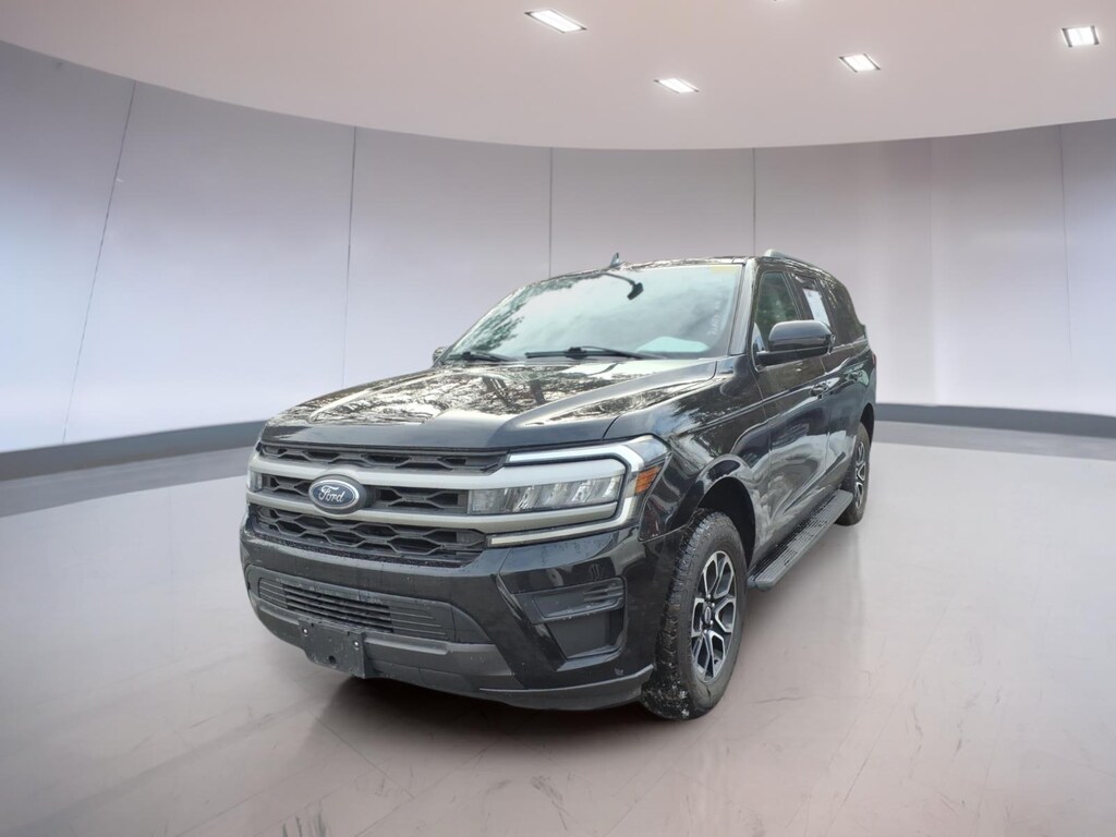 Used 2024 Ford Expedition XLT SUV