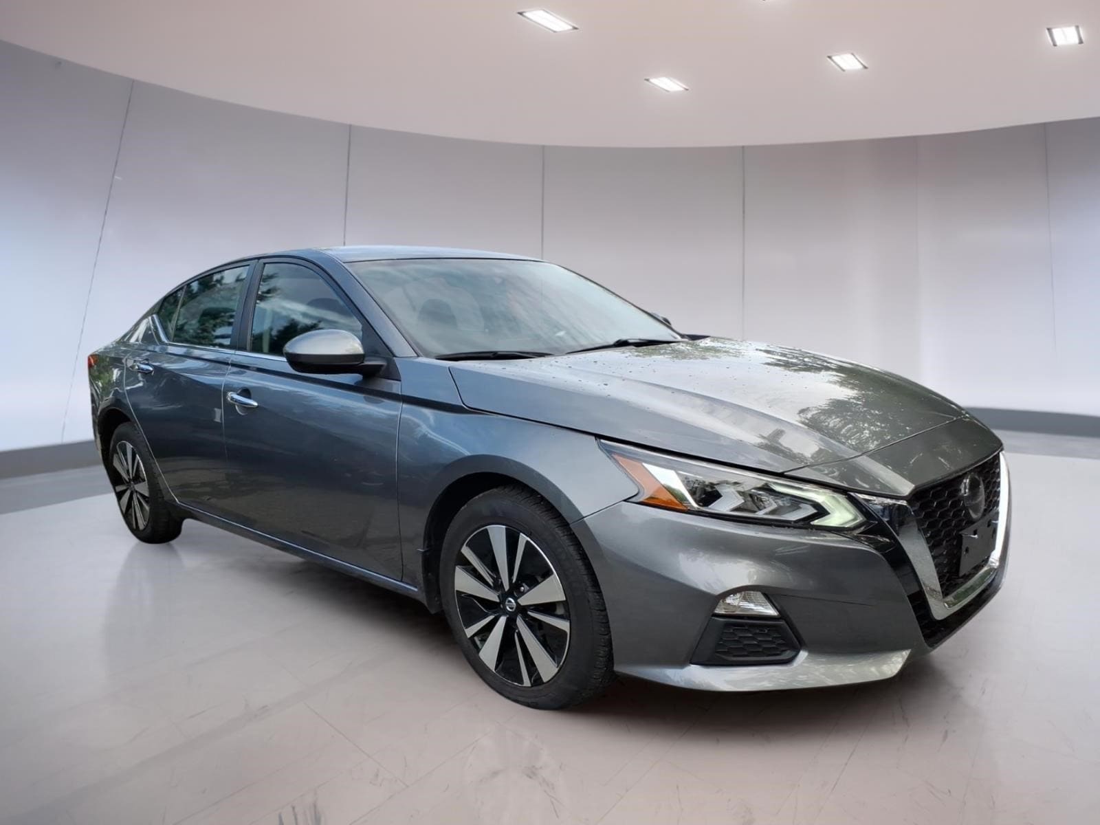 Used 2021 Nissan Altima SV with VIN 1N4BL4DW4MN317963 for sale in Totowa, NJ