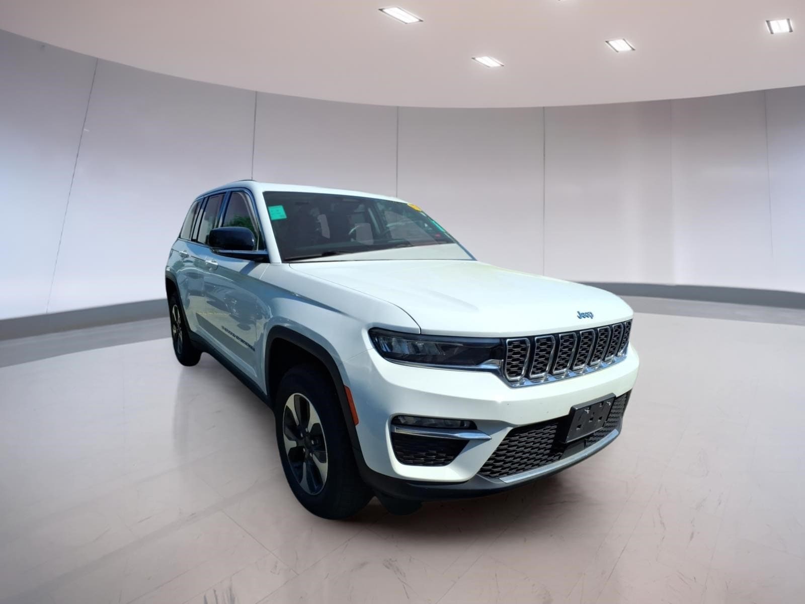 2022 Jeep Grand Cherokee 4xe 4x4's photo