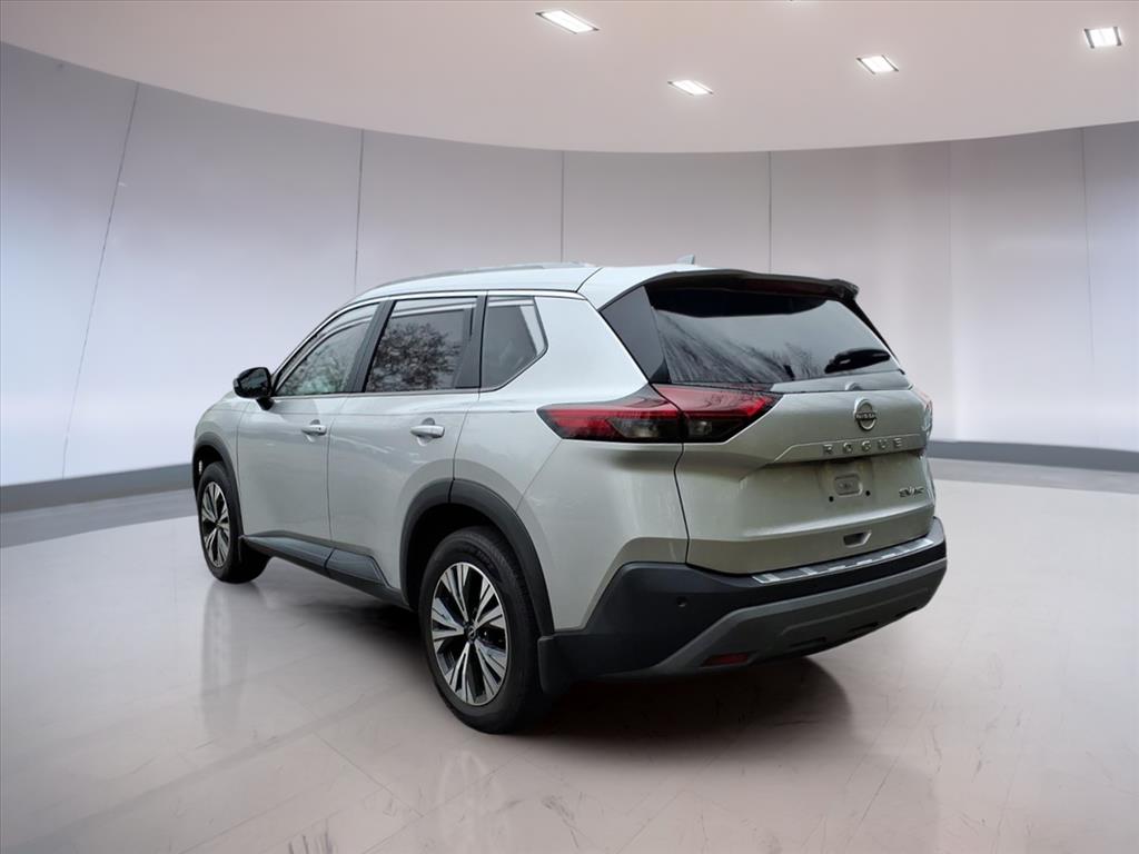2023 Nissan Rogue SV photo 3