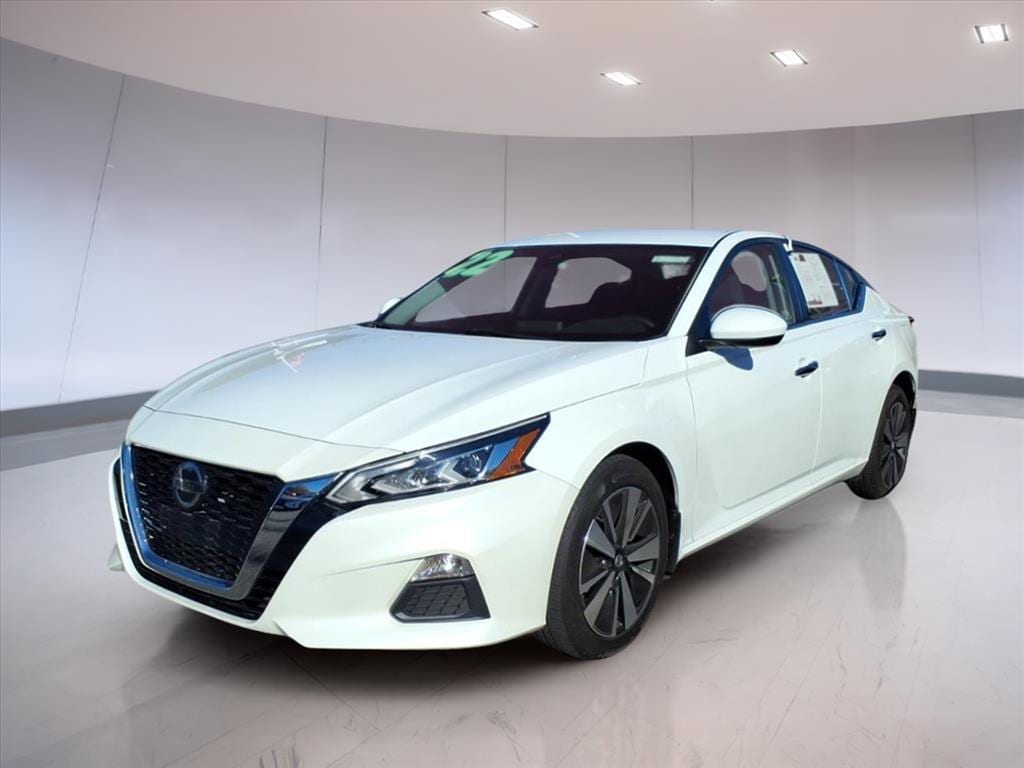 Used 2022 Nissan Altima SV with VIN 1N4BL4DW1NN359878 for sale in Totowa, NJ