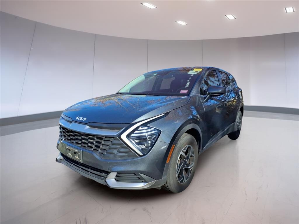 Used 2024 Kia Sportage LX SUV