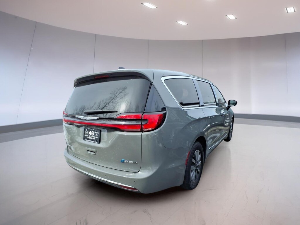 Used 2023 Chrysler Pacifica Plug-In Hybrid Limited Van Passenger Van