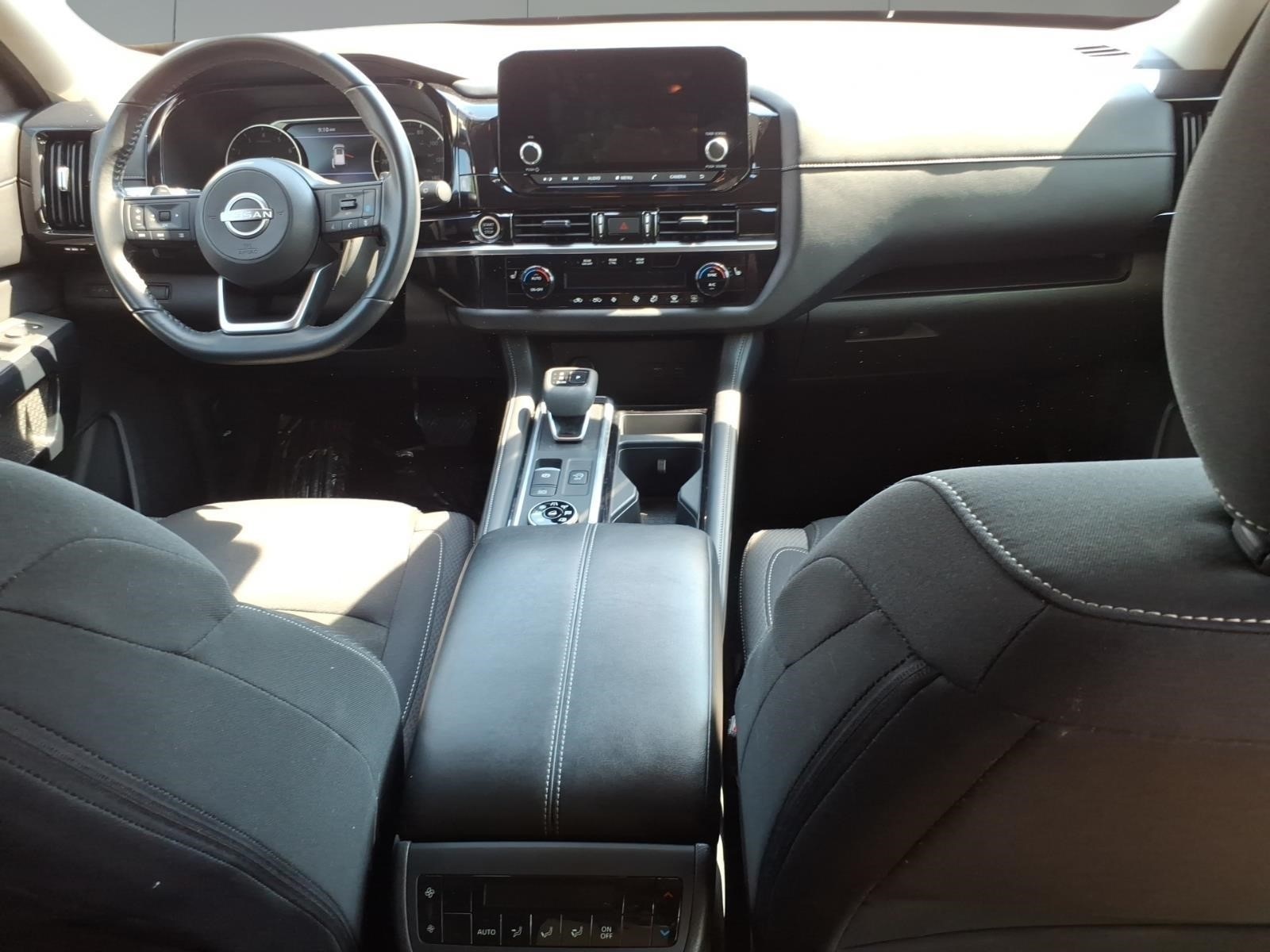 2024 Nissan Pathfinder SV - Photo 7