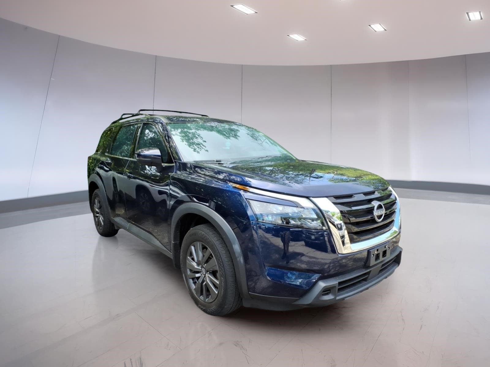 2023 Nissan Pathfinder SV 4WD's photo