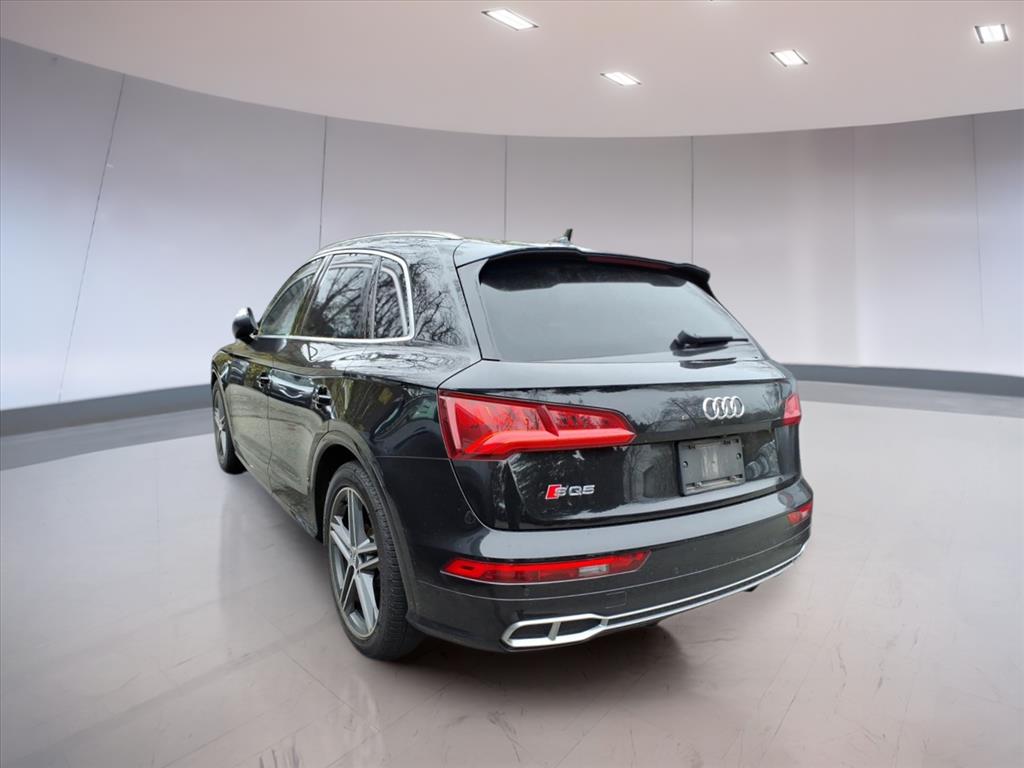 2018 Audi SQ5 Prestige photo 3
