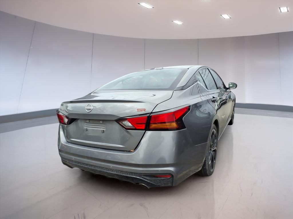 2023 Nissan Altima 2.5 SR photo 4