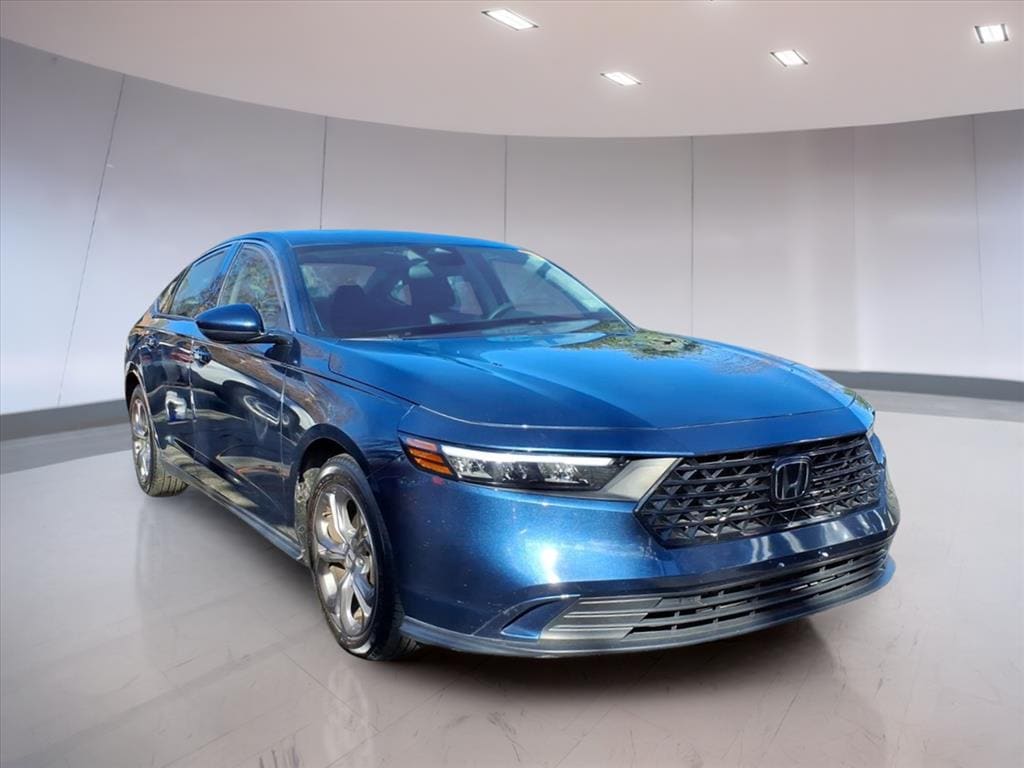 2024 Honda Accord EX's photo