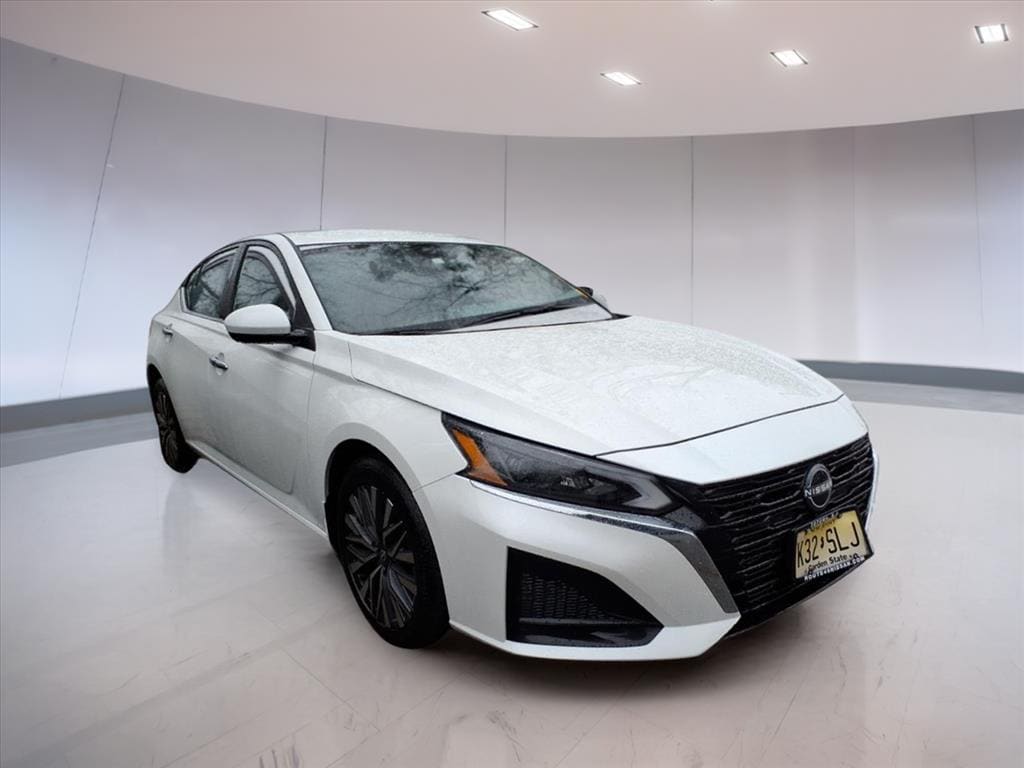 2023 Nissan Altima SV