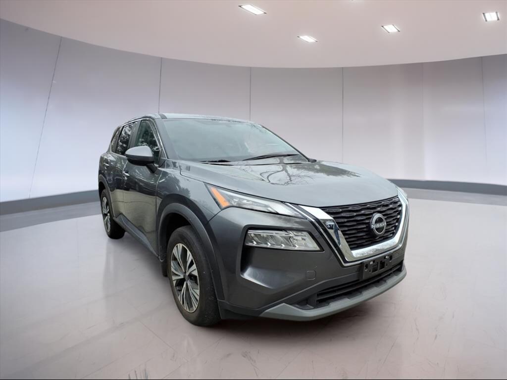 Used 2022 Nissan Rogue SV SUV