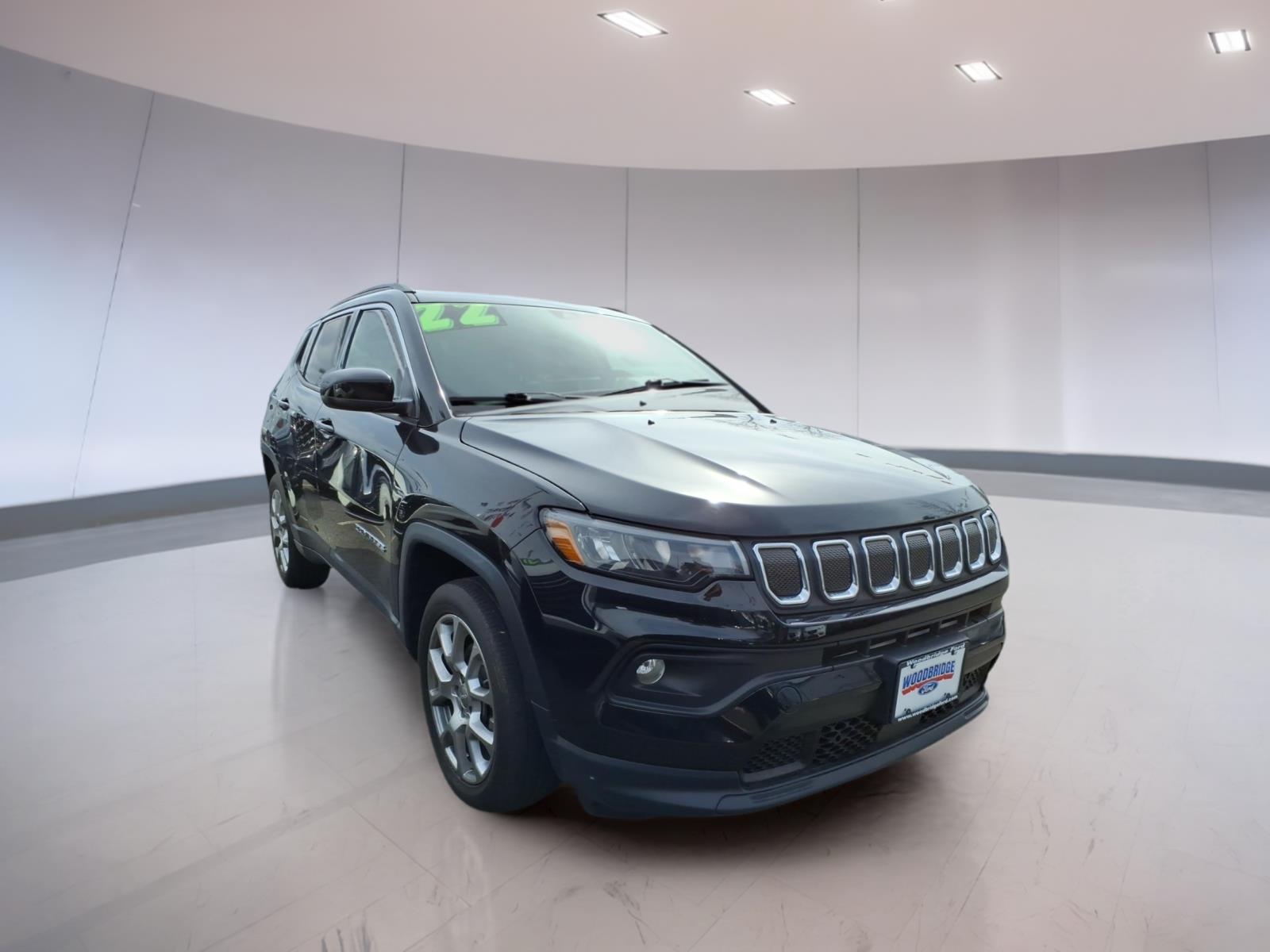 2022 Jeep Compass Latitude Lux 4X4's photo