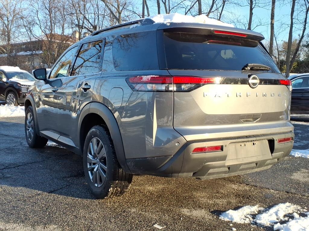 Used 2025 Nissan Pathfinder SV SUV