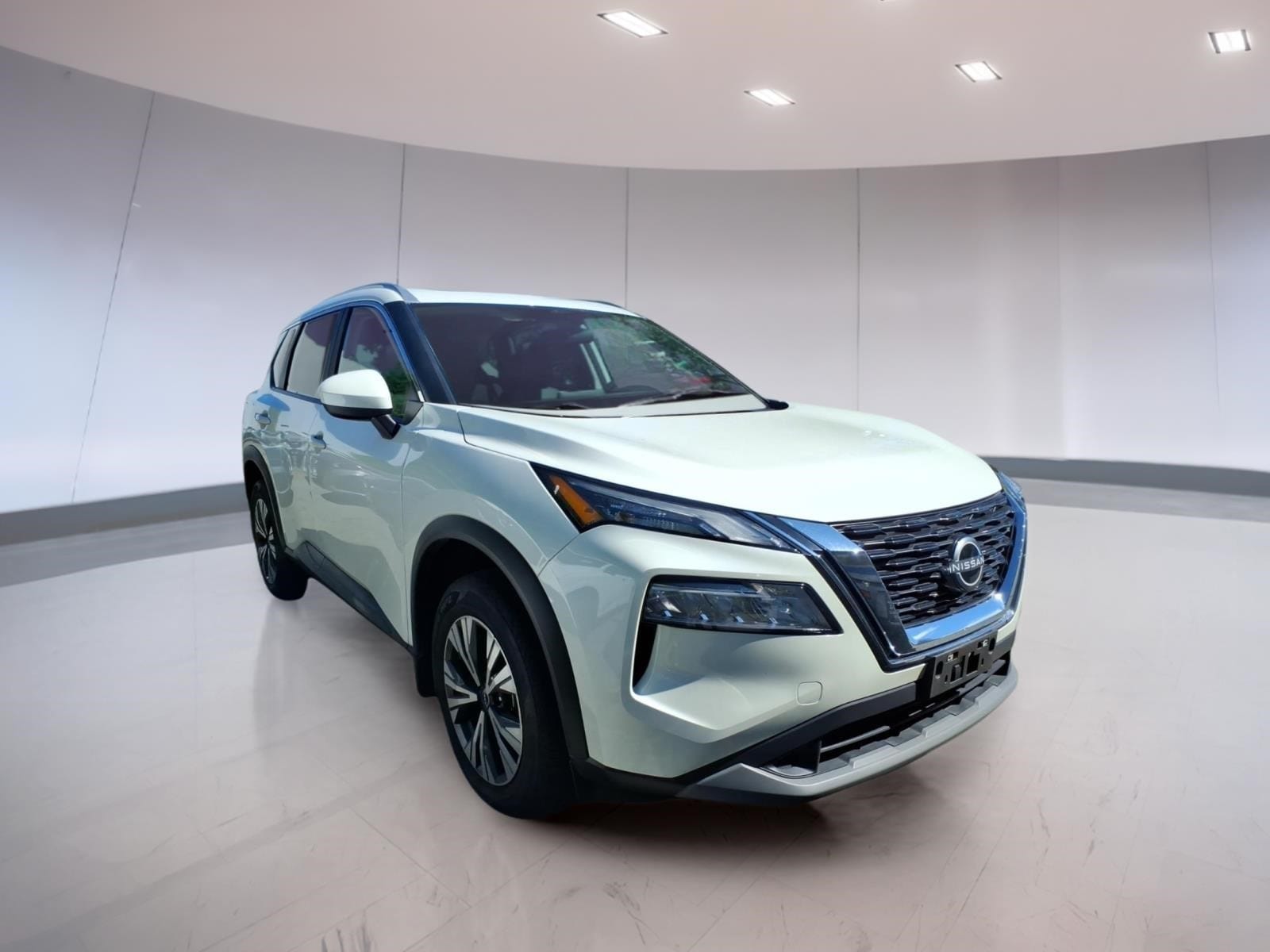 2023 Nissan Rogue SV AWD's photo