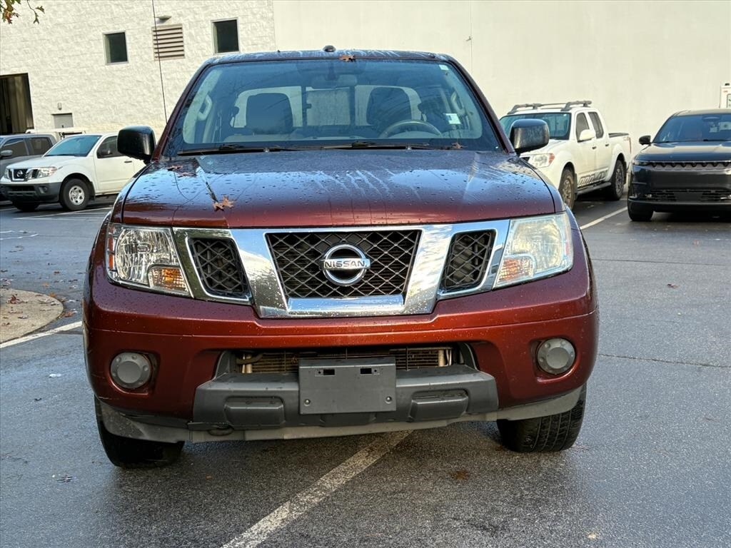 2017 Nissan Frontier SV photo 2