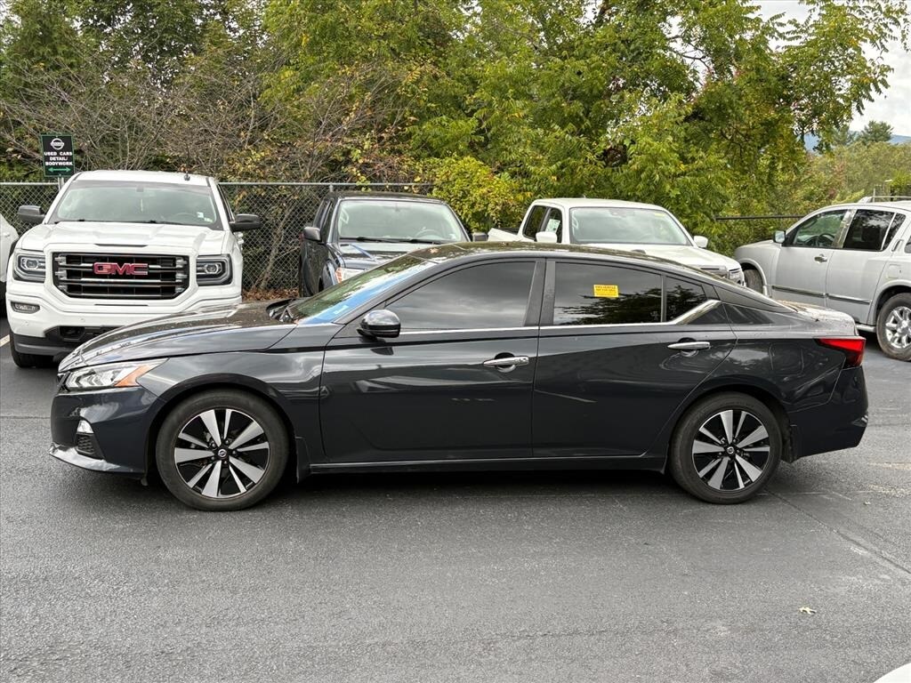 2022 Nissan Altima 2.5 SV photo 3