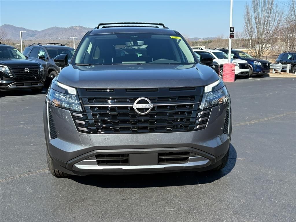 New 2026 Nissan Pathfinder SL SUV