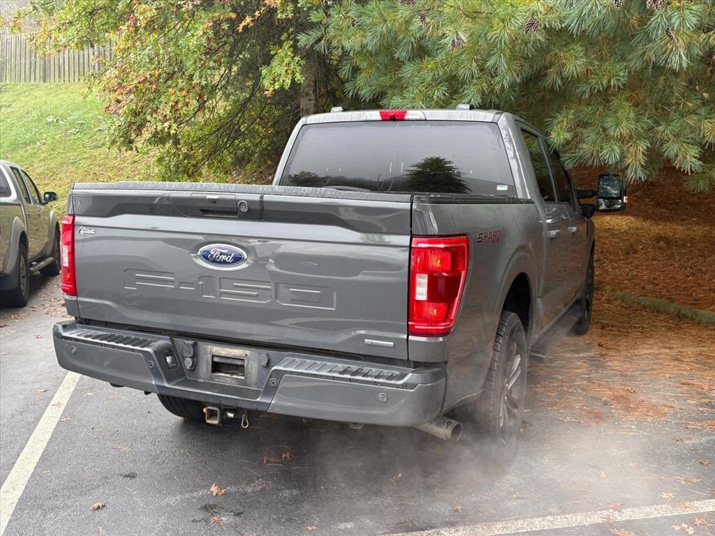 2021 Ford F-150 XLT photo 3