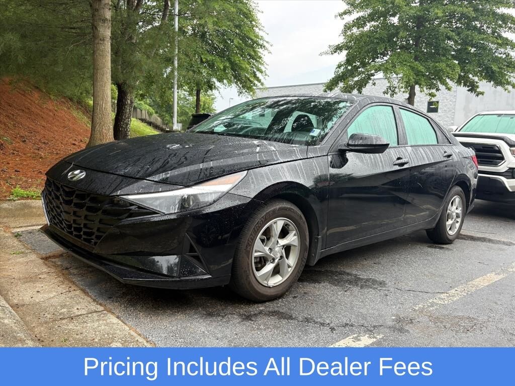 Used 2023 Hyundai Elantra SE Sedan