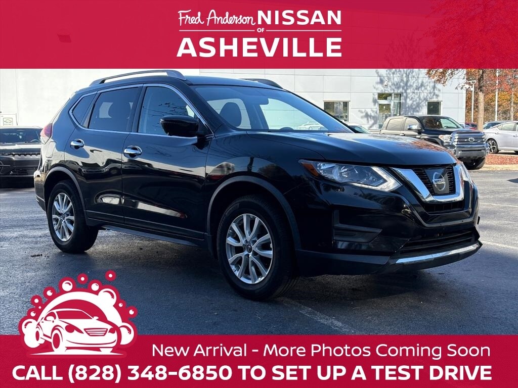 Used 2017 Nissan Rogue SV SUV