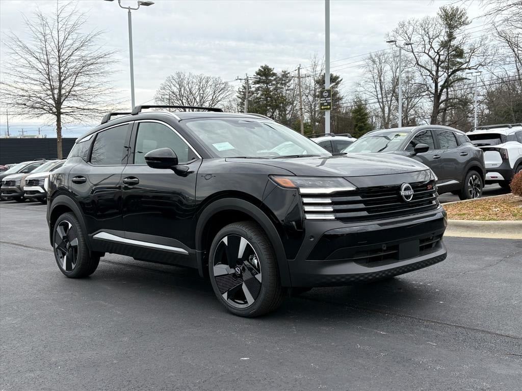 2026 Nissan KICKS SR AWD's photo