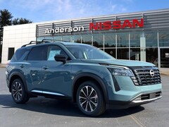 2026 Nissan Pathfinder Platinum SUV