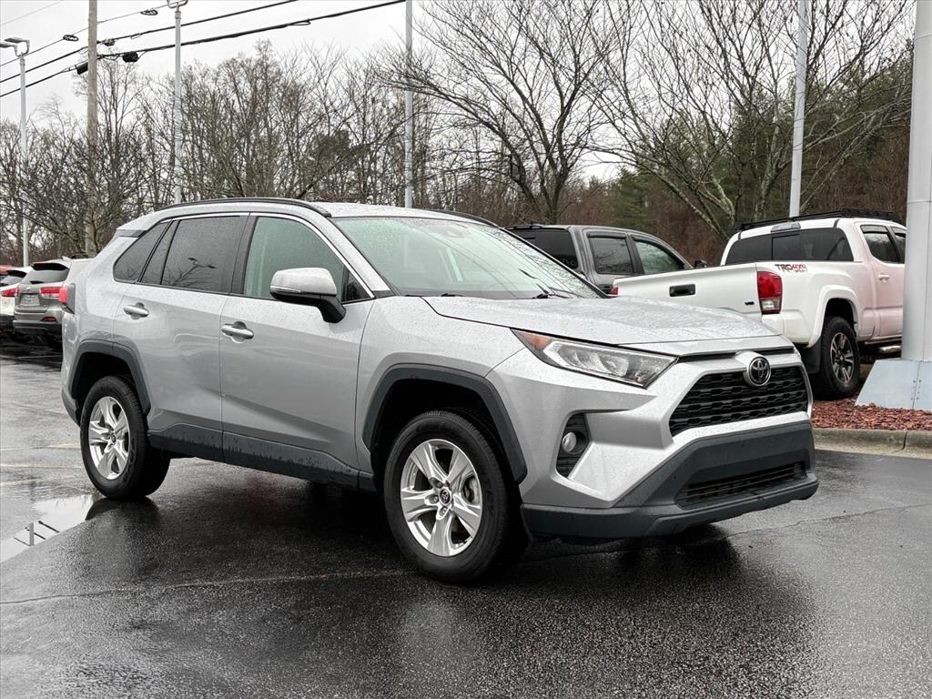 Used 2021 Toyota RAV4 XLE SUV
