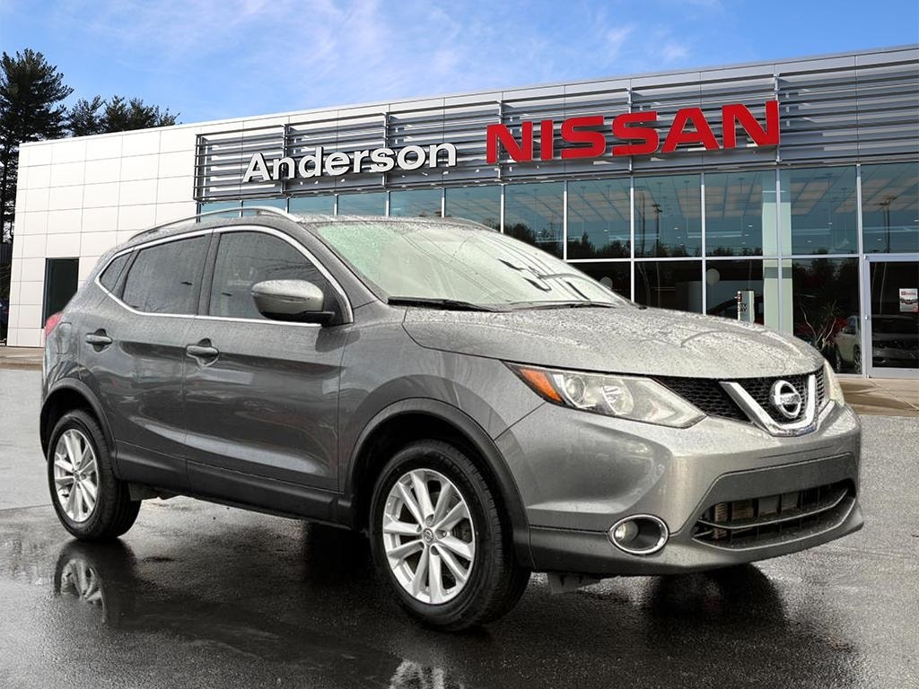 2018 Nissan Rogue Sport SV's photo