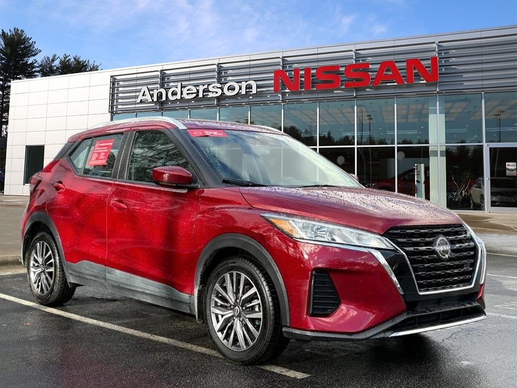 2022 Nissan Kicks SV's photo