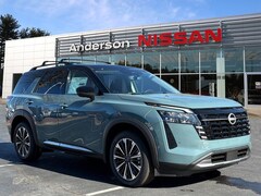 2026 Nissan Pathfinder Platinum SUV