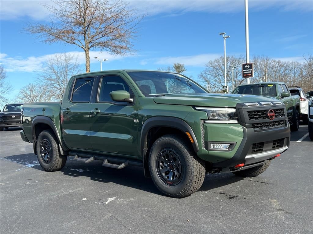 2026 Nissan Frontier PRO-4X's photo